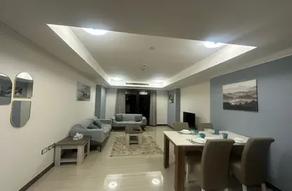 Apartment - 1 Bedroom - 2 Bathrooms for rent in East Porto Drive - Porto Arabia - The Pearl Island - Doha