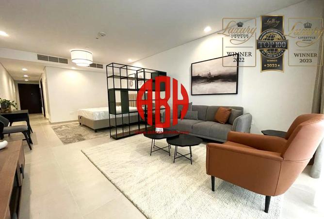 916142 - Property Main Image