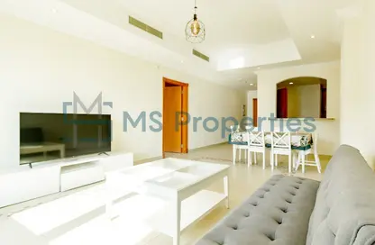 Apartment - 1 Bedroom - 2 Bathrooms for rent in West Porto Drive - Porto Arabia - The Pearl Island - Doha Apartment - 1 Bedroom - 2 Bathrooms for rent in West Porto Drive - Porto Arabia - The Pearl Island - Doha