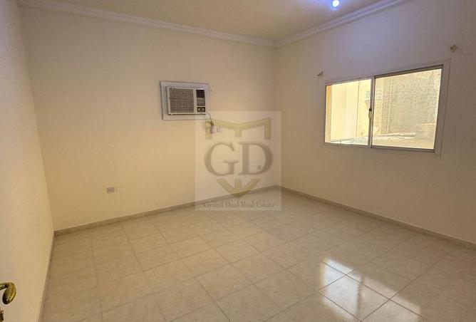 950828 - Property Image 2