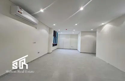 شقة - 3 غرف نوم - 2 حمامات للايجار في فريج بن محمود- جنوب - فريج بن محمود - الدوحة