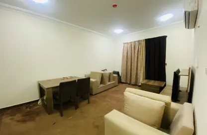 Apartment - 1 Bedroom - 1 Bathroom for rent in Umm Ghwailina Comm - Umm Ghuwalina - Umm Ghuwailina - Doha
