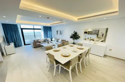 Apartment - 2 Bedrooms - 2 Bathrooms for rent in Blossom Tower - Lusail