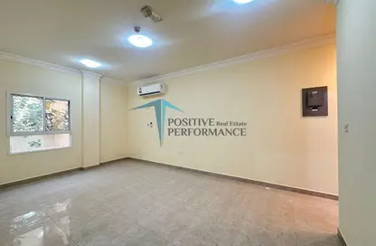 Apartment - 2 Bedrooms - 2 Bathrooms for rent in OqbaBin Nafie Steet - Old Airport Road - Doha