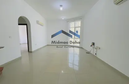 شقة - غرفة نوم - 1 حمام للايجار في شقق مساكن المطار القديم - طريق المطار القديم - الدوحة