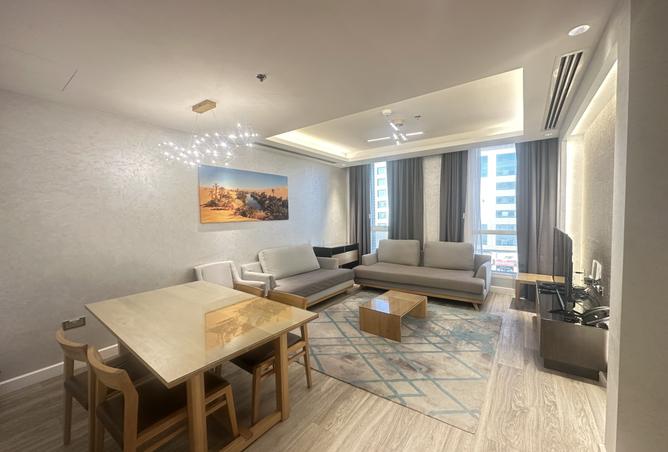 999222 - Property Image 2