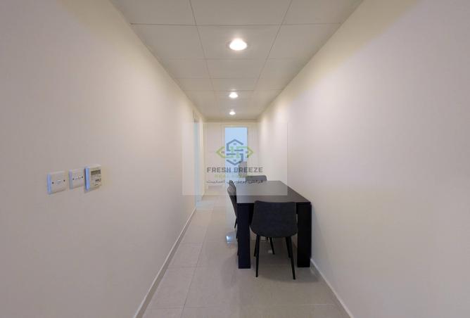 930070 - Property Image 2