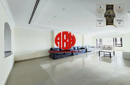 Apartment - 1 Bedroom - 2 Bathrooms for rent in Tower 10 - Porto Arabia - The Pearl Island - Doha