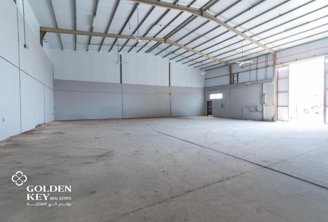 912417 - Property Image 2