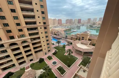 شقة - 2 غرف نوم - 3 حمامات للايجار في برج 8 - بورتو أرابيا - جزيرة اللؤلؤة - الدوحة