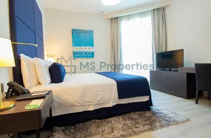 Apartment - 2 Bedrooms - 3 Bathrooms for rent in West Bay Tower - West Bay - West Bay - Doha
