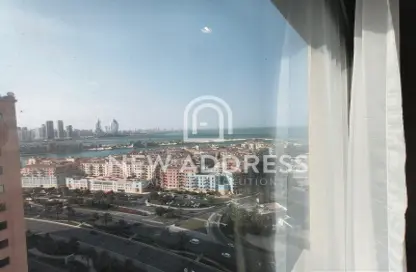 Apartment - 1 Bedroom - 2 Bathrooms for rent in Tower 13 - Porto Arabia - The Pearl Island - Doha