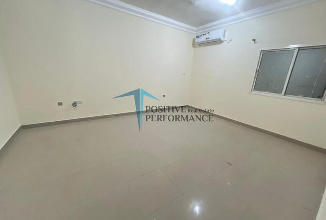 914862 - Property Image 2