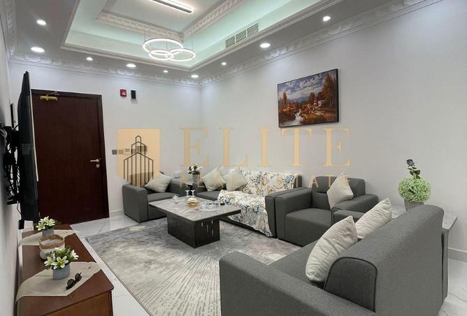 998747 - Property Image 2