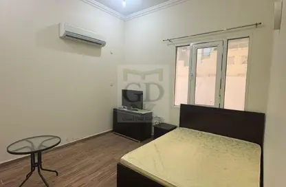 Apartment - Studio - 1 Bathroom for rent in Ain Khaled - Doha