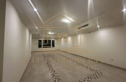 Apartment - 2 Bedrooms - 3 Bathrooms for rent in East Porto Drive - Porto Arabia - The Pearl Island - Doha