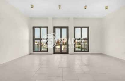 Apartment - 1 Bedroom - 2 Bathrooms for sale in Carnaval - Qanat Quartier - The Pearl Island - Doha