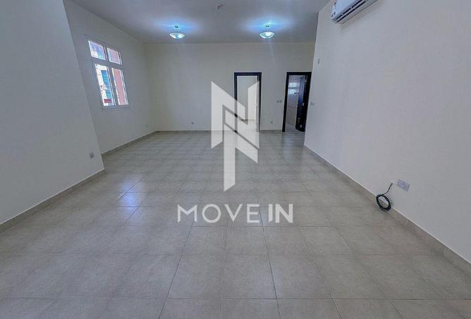 967308 - Property Image 3