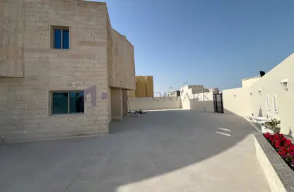 Villa - 7+ Bedrooms - 7+ Bathrooms for rent in Hazm Al Markhiya - Doha