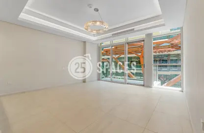 Apartment - 1 Bedroom - 2 Bathrooms for rent in Gewan Island - The Pearl Island - Doha