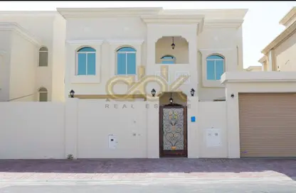Villa - 4 Bedrooms - 5 Bathrooms for sale in Al Thumama - Al Thumama - Doha