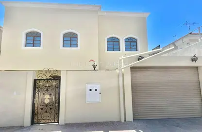 Villa - 6 Bedrooms - 5 Bathrooms for sale in Al Najda Street - Madinat Khalifa North - Madinat Khalifa - Doha