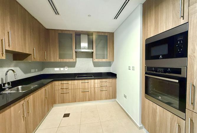 982813 - Property Image 2