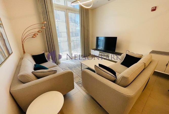 956519 - Property Image 2