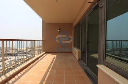 Apartment - 2 Bedrooms - 3 Bathrooms for sale in East Porto Drive - Porto Arabia - The Pearl Island - Doha