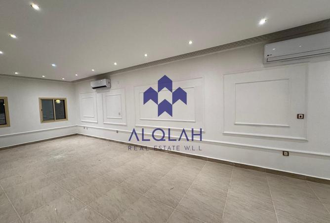 950562 - Property Image 3