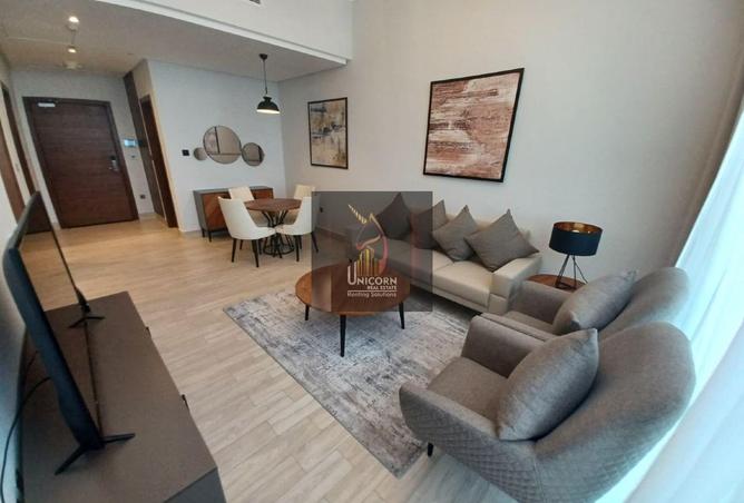 909217 - Property Image 2