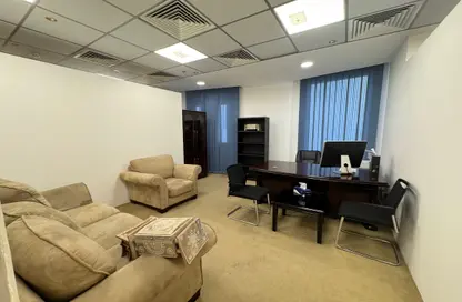 Office Space - Studio - 2 Bathrooms for rent in Building 12 - Abu Umama Street - Al Muntazah - Doha