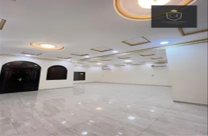 فيلا - 8 غرف نوم - 8 حمامات للايجار في الثمامة - الثمامة - الدوحة