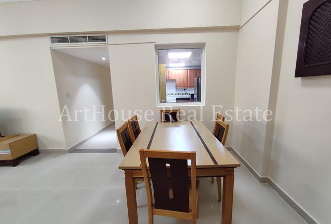 978426 - Property Image 2