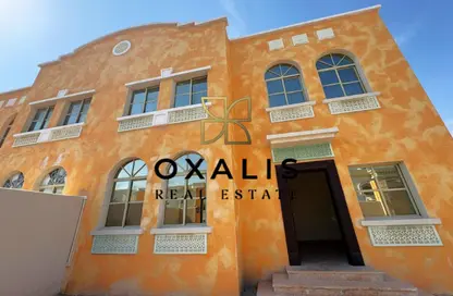 Villa - 4 Bedrooms - 5 Bathrooms for rent in Ain Khaled Villas - Ain Khaled - Doha