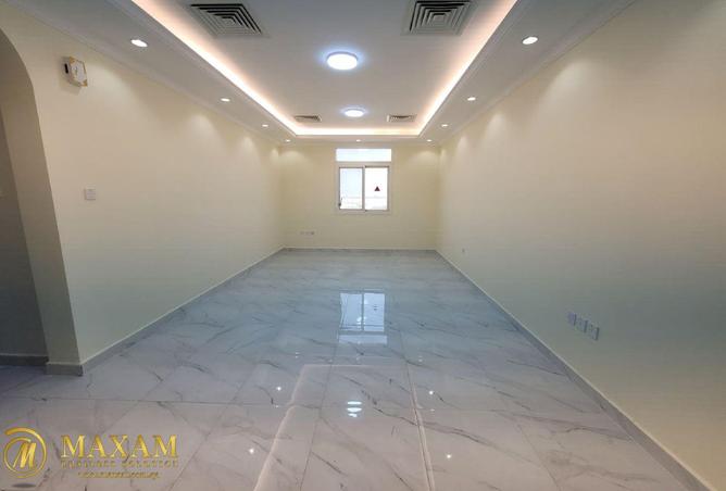 994562 - Property Image 2