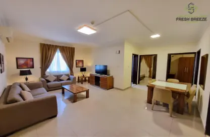 Apartment - 2 Bedrooms - 2 Bathrooms for rent in Umm Ghuwalina - Umm Ghuwailina - Doha