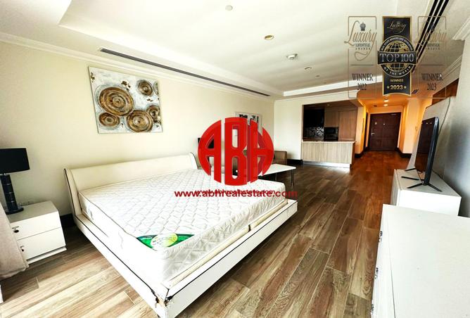 Apartment - Studio - 1 Bathroom for rent in Viva Central - Viva Bahriyah - The Pearl Island - Doha