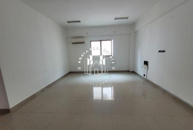 983186 - Property Image 3