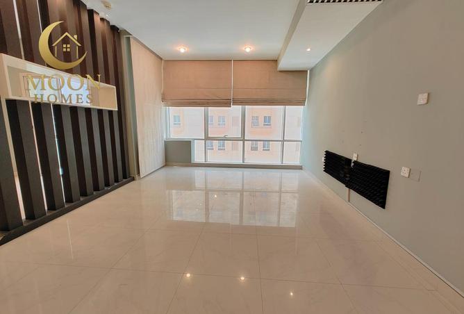 987698 - Property Main Image