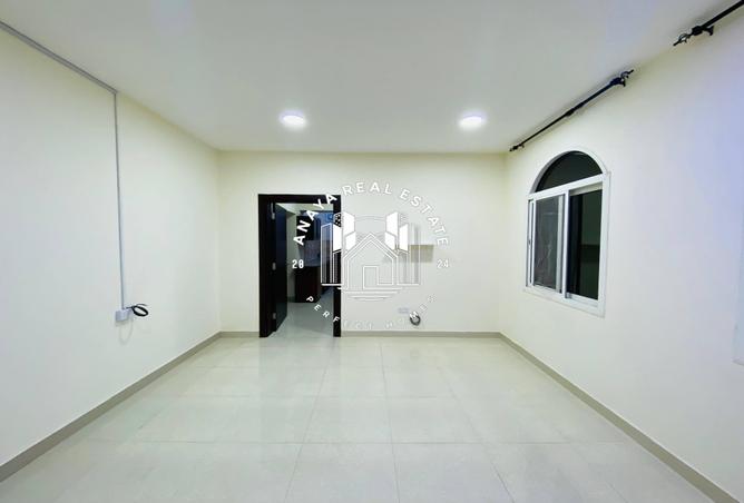 971951 - Property Image 2