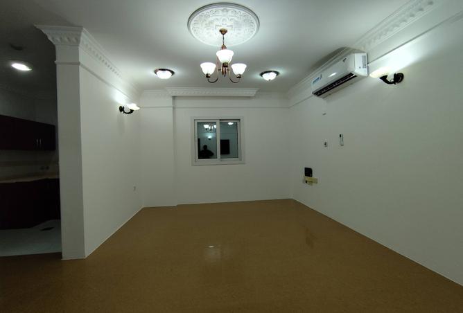928591 - Property Image 2
