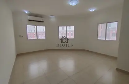 Apartment - 3 Bedrooms - 3 Bathrooms for rent in Al Zubair Bakkar Street - Al Sadd - Doha