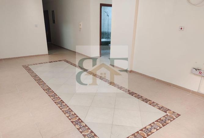 987620 - Property Image 2