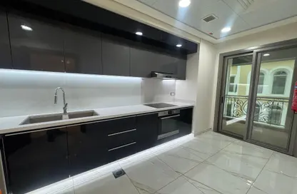 Apartment - 2 Bedrooms - 2 Bathrooms for rent in The Pearl Island - Doha