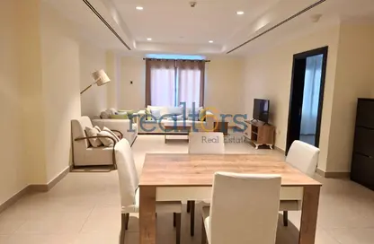 Apartment - 1 Bedroom - 2 Bathrooms for rent in Tower 3 - Porto Arabia - The Pearl Island - Doha
