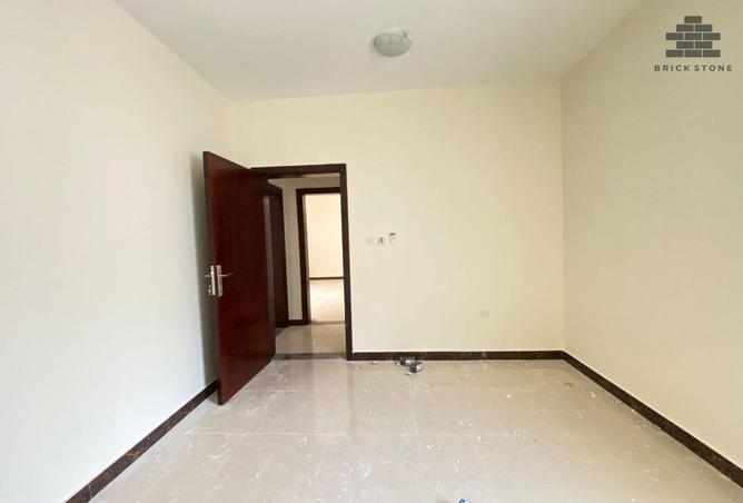 904081 - Property Image 3