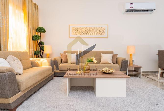 909114 - Property Image 3