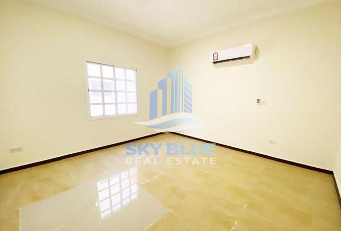 706137 - Property Image 2