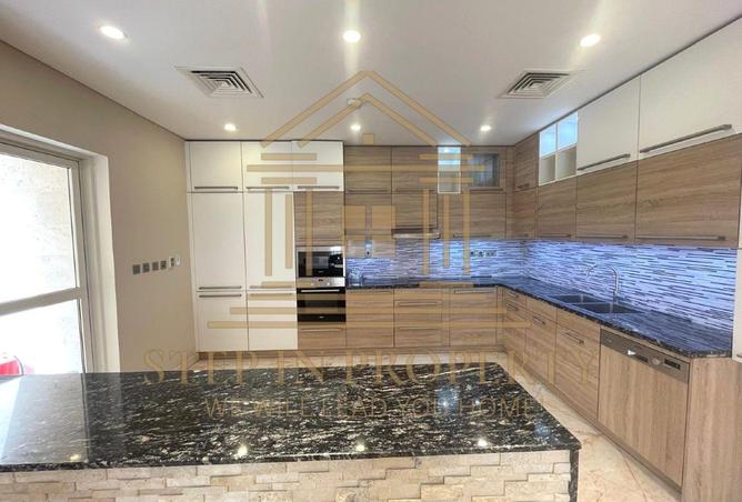 966239 - Property Image 2